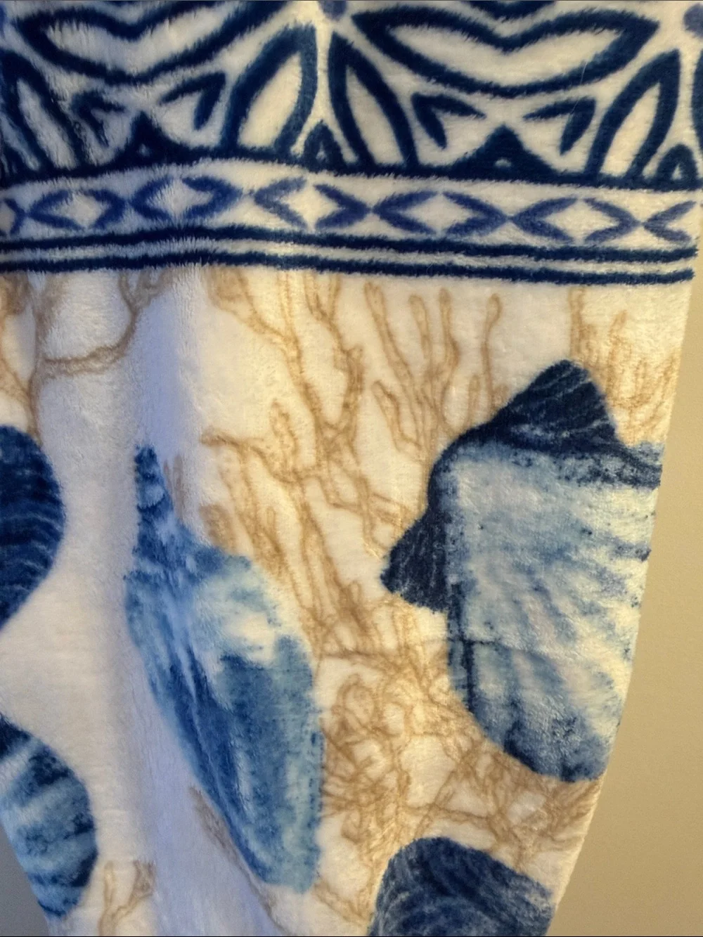 Plush Flannel Throw Blanket - Blue & White Coastal